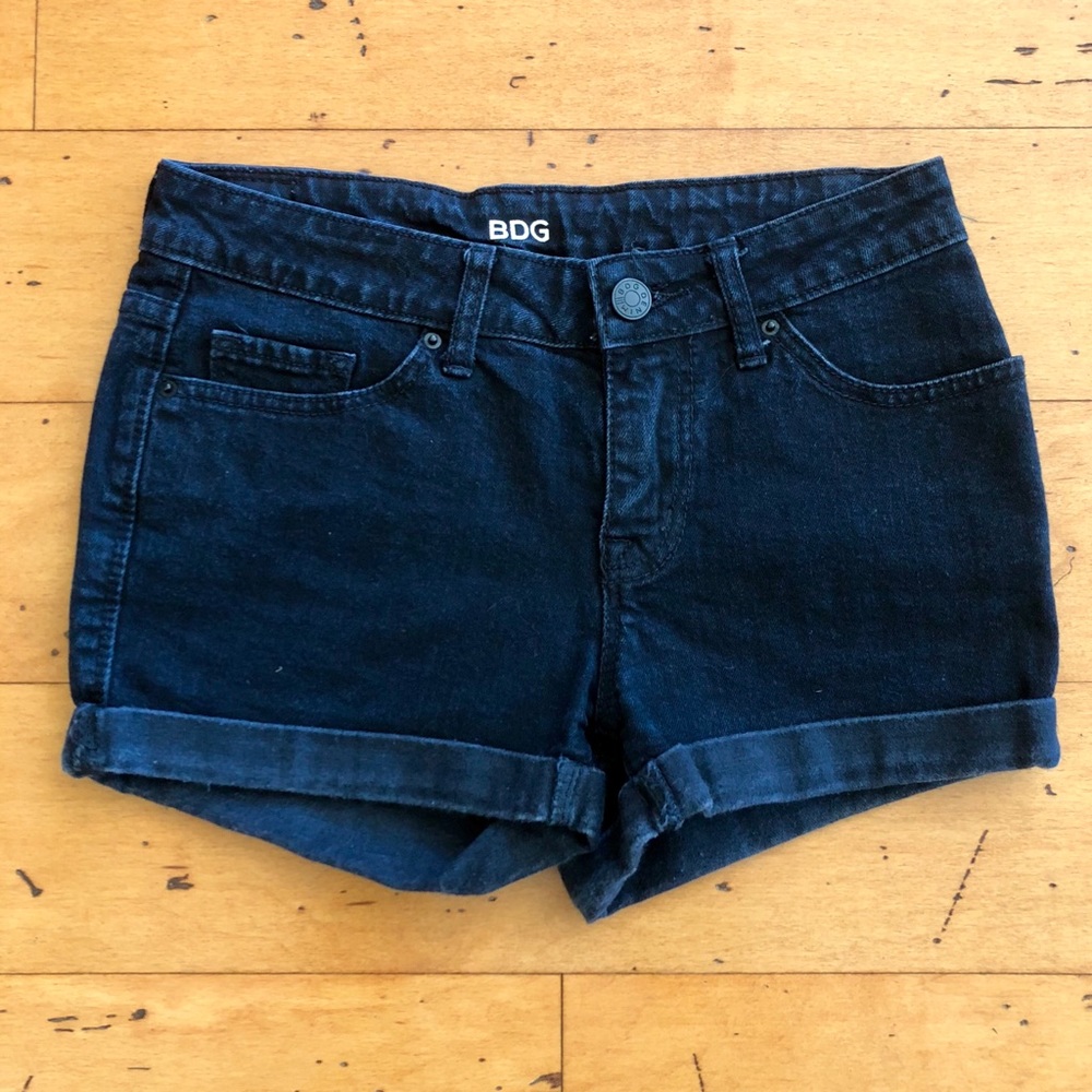 BDG Shorts Urban Outfitters Black Mid Rise 25
